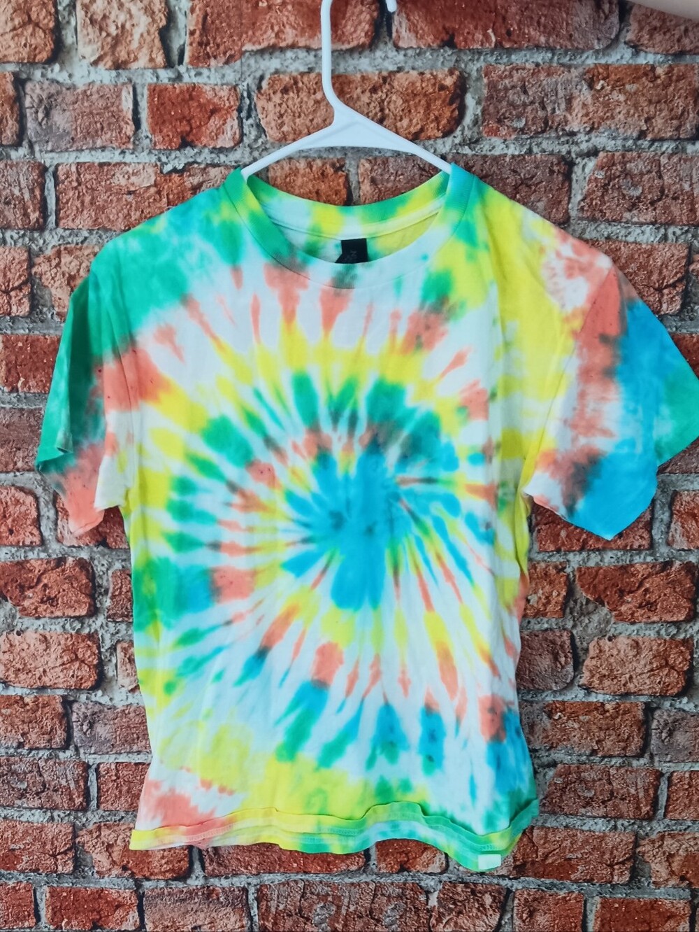 Handmade 80's Style Tie Dye T-shirt